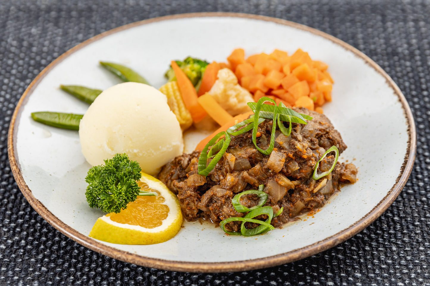 Beef Braised Steak & Onions