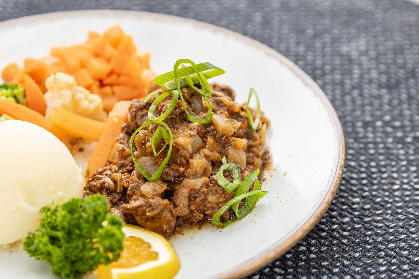 Beef Braised Steak & Onions
